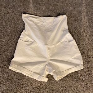 White half panel maternity shorts